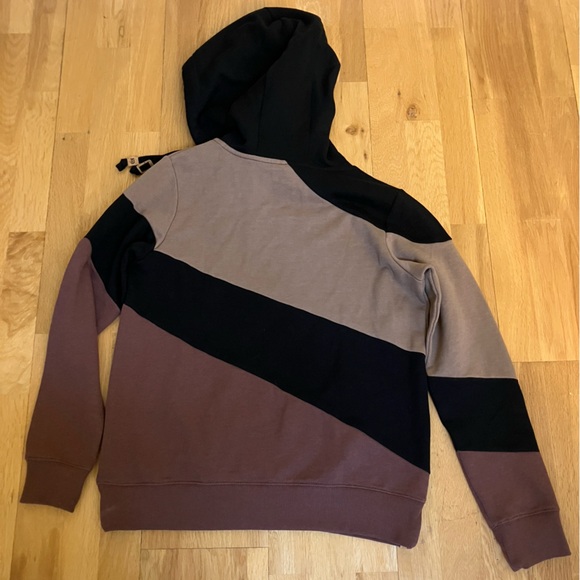 Tentree Women’s Colorblock Hoodie in Black and Brown Size Medium - Picture 7 of 10
